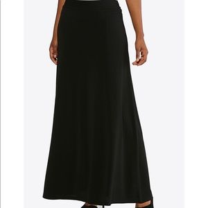 Design History Black Flowy Maxi Skirt